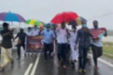 முள்ளிவாய்க்காலில் சுடர் ஏற்றி வவுனியாவிற்கான பயணத்தினை தொடங்கியது தமிழர்களின் மாபெரும் எழுச்சி பேரணி!