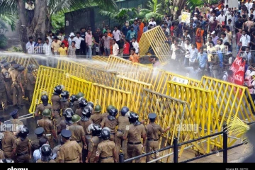 '22' ஏமாற்று நாடகம்! மீண்டும் மக்கள் போராட்டம் வெடிக்கும்! - சபையில் சுமந்திரன் எச்சரிக்கை