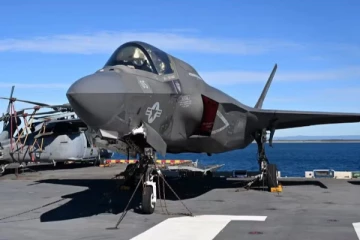 காணாமல் போன உலகின் விலையுயர்ந்த போர் விமானம் (உலக செய்திகளின் ஓர் தொகுப்பு)