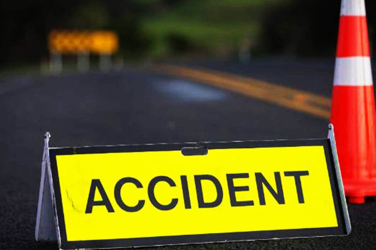 டிப்பர் வாகனம் பழக்கடைக்குள் மோதியதில் ஒருவர் பலி | Person Killed After Lorry Crashes Into Fruit Shop