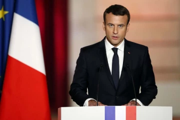 பாதுகாப்பைக் குறைக்க வேண்டாம்... ஐ.எஸ் பயங்கரவாதிகள் தொடர்பில் பிரான்ஸ் ஜனாதிபதி மக்ரோன் விடுத்துள்ள எச்சரிக்கை!