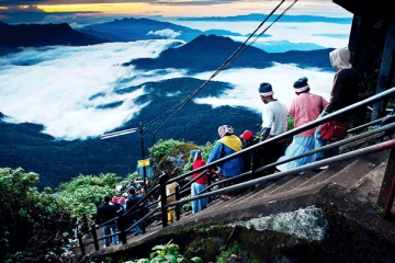 මත්ද්‍රව්‍ය රැගෙන ශ්‍රී පාද වන්දනාවේ ආ 35 දෙනෙකුට සිදු වූ දේ