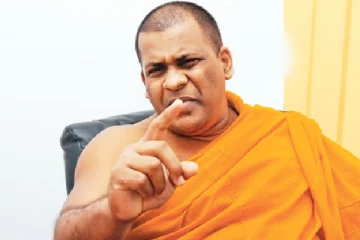பாதுகாப்பு அமைச்சில் அமெரிக்க உளவுப்பிரிவைச் சேர்ந்தவர் - ஞானசார தேரர் எச்சரிக்கை