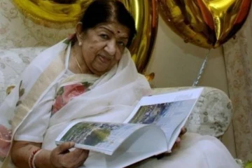 பாடகி லதா மங்கேஷ்கர் உடல்நிலை கவலைக்கிடம்! முக்கிய தகவல்