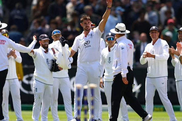 ஆஷஸ் தொடர்! 5468 நாட்களுக்கு பிறகு அவுஸ்திரேலிய மண்ணில் எழுதப்பட்ட வரலாறு | Ashes Series England Defeated Australia 5468 Days