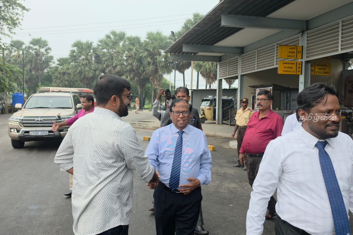 யாழ்ப்பாணம் நெடுந்தூரப் பேருந்து நிலையம் மீண்டும் திறப்பு : இணைந்த சேவைகள் ஆரம்பம்! | Jaffna Long Distance Bus Terminal Reopens யாழ்ப்பாணம் நெடுந்தூரப் பேருந்து நிலையம் மீண்டும் திறப்பு : இணைந்த சேவைகள் ஆரம்பம்! | Jaffna Long Distance Bus Terminal Reopens