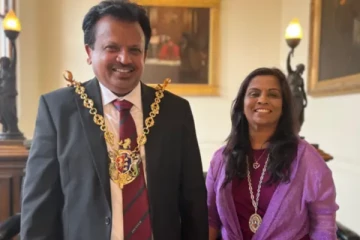 பிரித்தானியா நகரமொன்றின் மேயராக புலம்பெயர் இலங்கை தமிழர்