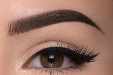 புருவ முடி அடர்த்தியாகவும் வேகமாவும் வளர என்ன செய்யலாம்? இதோ சில எளிய டிப்ஸ்