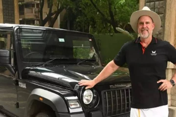 ஆஸ்திரேலியாவின் முன்னாள் நட்சத்திர வீரரை அசர வைத்த இந்திய நிறுவனம்!