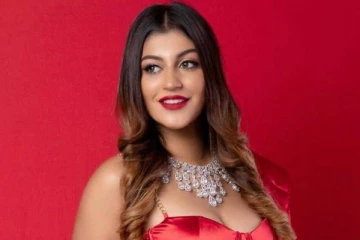 சன்னி லியோனுக்கே டப் கொடுக்கும் யாஷிகா- இப்படியொரு உடையா?