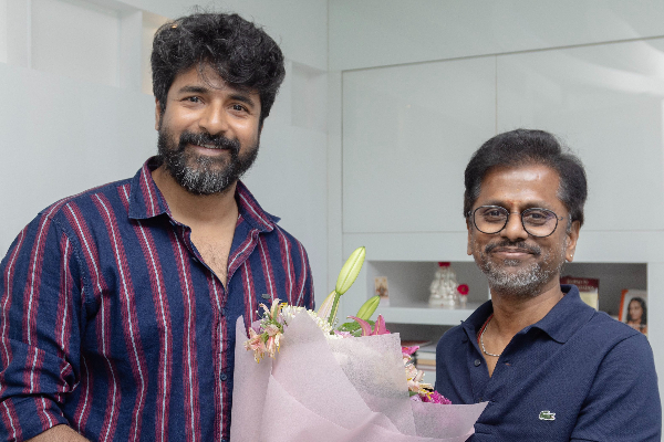 கோடி ரூபாய் மதிப்புள்ள புதிய சொகுசு கார் வாங்கிய இயக்குனர் ஏ.ஆர். முருகதாஸ்.. புகைப்படத்துடன் இதோ | Ar Murugadoss New Bmw Car கோடி ரூபாய் மதிப்புள்ள புதிய சொகுசு கார் வாங்கிய இயக்குனர் ஏ.ஆர். முருகதாஸ்.. புகைப்படத்துடன் இதோ | Ar Murugadoss New Bmw Car