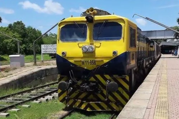 மீண்டும் பயணத்தை ஆரம்பிக்கும் யாழ்தேவி | Northern Railway Line Is Fully Open Train Traffic