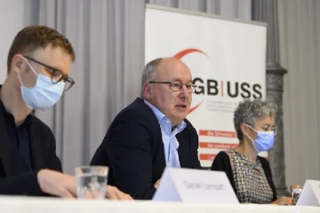 சுவிட்சர்லாந்தில் இனி குறைந்தபட்ச மாதாந்திர ஊதியம் 4,000 பிராங்குகள்