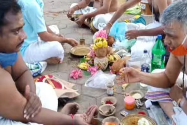 பித்ருக்களின் ஆசி கிடைக்கும் ஆடி அமாவாசை 2025 ; தர்ப்பணம் கொடுக்க ஏற்ற நல்ல நேரம் எது தெரியுமா? | Aadi Amavasai 2025 Good Time To Give Tharpanam