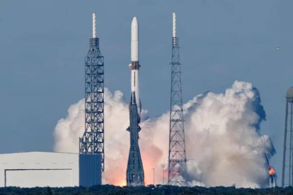 ஈரான் அதிரடி: மூன்று செயற்கைக்கோள்கள் ஒரே ஏவுதளத்தில்! | Iran Plans Single Rocket Triple Satellite Launch