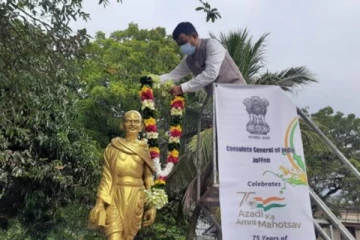 மகாத்மா காந்தியின் 74 ஆவது நினைவு தினம் அனுஷ்டிப்பு (Photos)