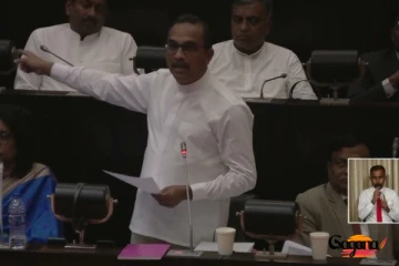 සල්ලි ටොන් ගණන් බෙදලා මන්ත්‍රීන් බිලිබාපු හැටි අපිත් දන්නවා ....