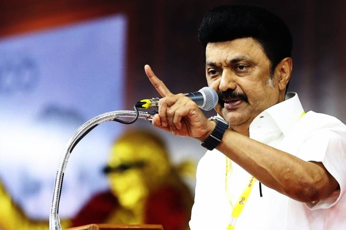 தமிழகத்தின் தலையெழுத்தைத் தீர்மானிக்கும் நாள்! 17-ஆவது சட்டமன்றத் தேர்தல் வாக்குப்பதிவு இன்று ஆரம்பம் | Tamil Nadu Assembly Election Voting 2026