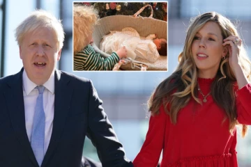 மகளின் பெயரை வெளியிட்ட போரிஸ் ஜான்சன்-கேரி தம்பதி! வைரலாகும் புகைப்படம்