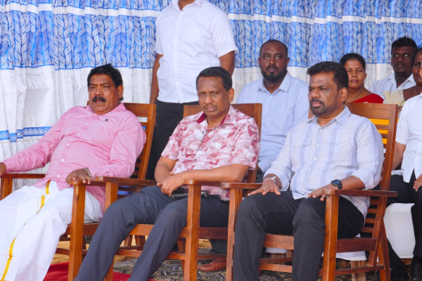 வடக்கு விஜயம் ; புலனாய்வு அதிகாரிகளுக்கு தண்ணிகாட்டிய ஜனாதிபதி அனுர! | Northern Visit President Anura Avoid Security