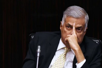 மக்கள் விரும்பினால் நாட்டை பொறுப்பேற்க தயார்! ரணில் அதிரடி அறிவிப்பு