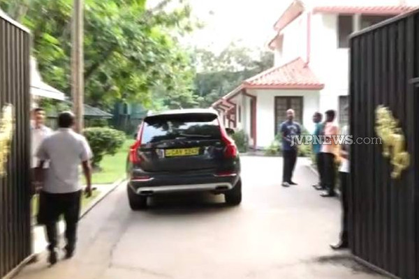 திடீரென இ.ரா சம்பந்தனின் வீட்டில் ஒன்றுகூடிய கட்சி தலைவர்கள்! (Photos) | Tamil Party Leaders Gathered Sampanthan House