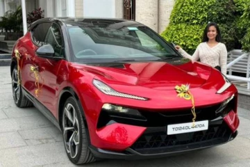 அம்பானியிடம் கூட இல்லாத காரை வாங்கிய ஹைதராபாத் பெண்.., இவ்வளவு விலையா?