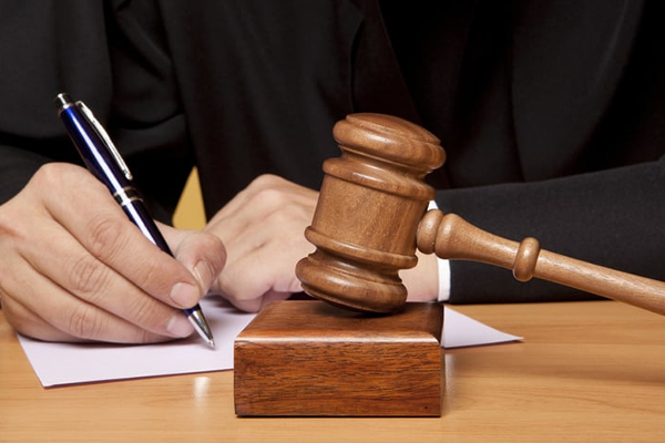எலிக்கழிவு ; பெண்ணுக்கு ரூ 5 கோடி அபராதம் வழங்கும் மெக்டொனால்ட்ஸ்! | Rat Droppings Mcdonald Fine Of Rs 5 Crore Woman