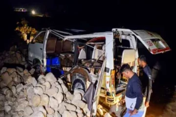 தெற்கு பாகிஸ்தான் வீதி விபத்தில் 11 குழந்தைகள் உட்பட பலர் பலி - செய்திகளின் தொகுப்பு (Video)