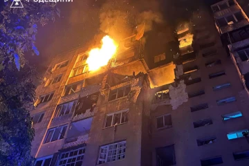 ஒடேசாவில் குடியிருப்பு கட்டிடம் மீது ரஷ்யா தாக்குதல்: நச்சுவாயு தாக்கி சிறுவர்கள் அவதி!