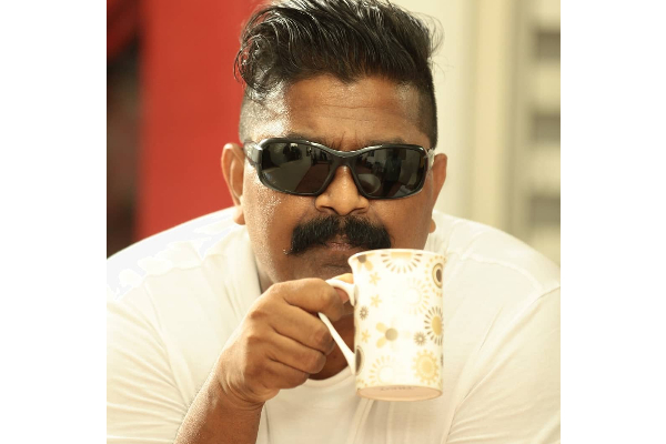 பாடகராக மாறிய இயக்குனர் மிஷ்கின்! குரலை கேட்டு சர்ப்ரைஸ் ஆன ரசிகர்கள் | Mysskin Singing Video Stuns Fans