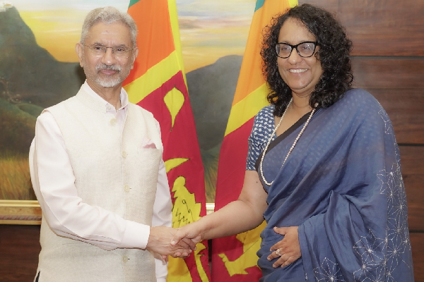 பிரதமர் ஹரிணி மற்றும் இந்திய வெளிவிவகார அமைச்சர் இடையே சந்திப்பு! | Indian Fm Jaishankar Meets Pm Harini