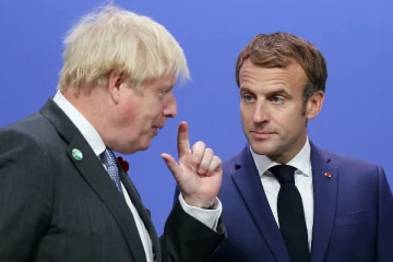 பிரெஞ்சு அதிபர் இம்மானுவேல் மக்ரோனை எச்சரித்த போரிஸ் ஜான்சன்!