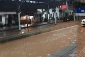 මහනුවර ජලයෙන් යටවීම පිටුපස තිබෙන කාරණයක් ගැන නගරාධිපතිගෙන් ප්‍රකාශයක්