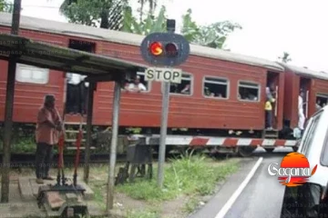 රාජකාරී වේලාවේ මේවා කළොත් වැඩ වරදී - එක් අයෙක් අත්අඩංගුවට