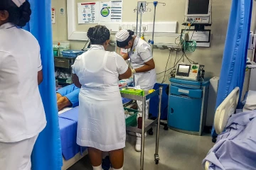 பாடசாலை மாணவர்கள் தகராறு கத்திக்குத்தில் முடிந்தது