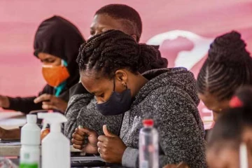 தென்னாபிரிக்காவில் தொடங்கியது கொரோனாவின் 3வது அலை