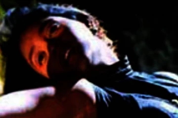 நடிகரின் அந்தரங்க டார்ச்சரால் சினிமாவைவிட்டு ஆன்மீகத்தில் குதித்த நடிகை!! ஆறுதல் கூறி அரவணைத்த சாமியார்..