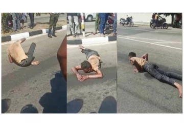 திடீரென்று தெருவில் பாம்பாக மாறிய இளைஞன்! வீடியோ வைரல்