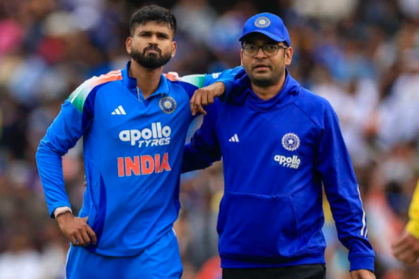 ஐசியூவில் அனுமதிக்கப்பட்டுள்ள ஷ்ரேயாஸ் ஐயர் - என்ன நடந்தது? | Shreyas Iyer In Icu Internal Bleeding Catch Injury ஐசியூவில் அனுமதிக்கப்பட்டுள்ள ஷ்ரேயாஸ் ஐயர் - என்ன நடந்தது? | Shreyas Iyer In Icu Internal Bleeding Catch Injury