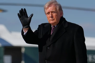 ஈரானின் எண்ணெய் கட்டமைப்புகள் 3 நாட்களுக்குள் வெடித்து சிதறும் ; டிரம்ப் எச்சரிக்கை