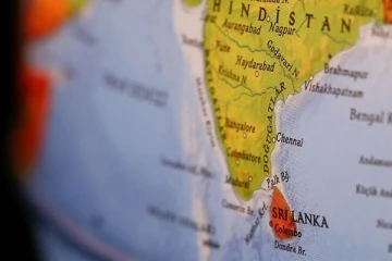 இலங்கையில் அனைத்துத் துறைகளிலும் வரவிருக்கும் பேராபத்து!