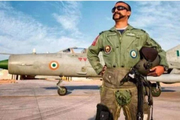 பாகிஸ்தான் விமானத்தை சுட்டு வீழ்த்திய விங் கமாண்டருக்கு பதவி உயர்வு