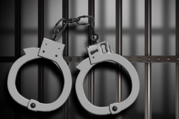 யாழில் சிக்கிய உண்மை ; இரகசிய தகவல் மூலம் கைதான கணவன் மனைவி | Caught Jaffna Husband Wife Arrested Information