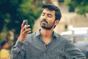 இதெல்லாம் ஒரு படம்.. தனுஷை நேராகவே கலாய்த்த நடிகை!