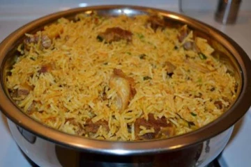 மட்டன் பிரியாணி சாப்பிட்டு கொண்டிருந்த புது மாப்பிள்ளை திடீர் மரணம்! கதறிய குடும்பத்தினர்கள்