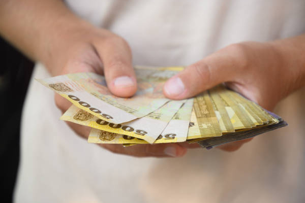 மக்களுக்கு மகிழ்ச்சி தகவல் : நாளையதினம் வங்கிகளுக்கு வரப்போகும் பணம் | Aswesuma Allowance Credited To Accounts Tomorrow