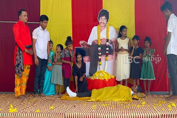 தியாகதீபம் திலீபனின் 36ஆம் ஆண்டு நினைவேந்தல்:சுதந்திரபுரத்தில் உணர்வெழுச்சியுடன் முன்னெடுப்பு!(படங்கள்) | Thiyaga Theepam Thileepan Memorial Day In Vavuniya