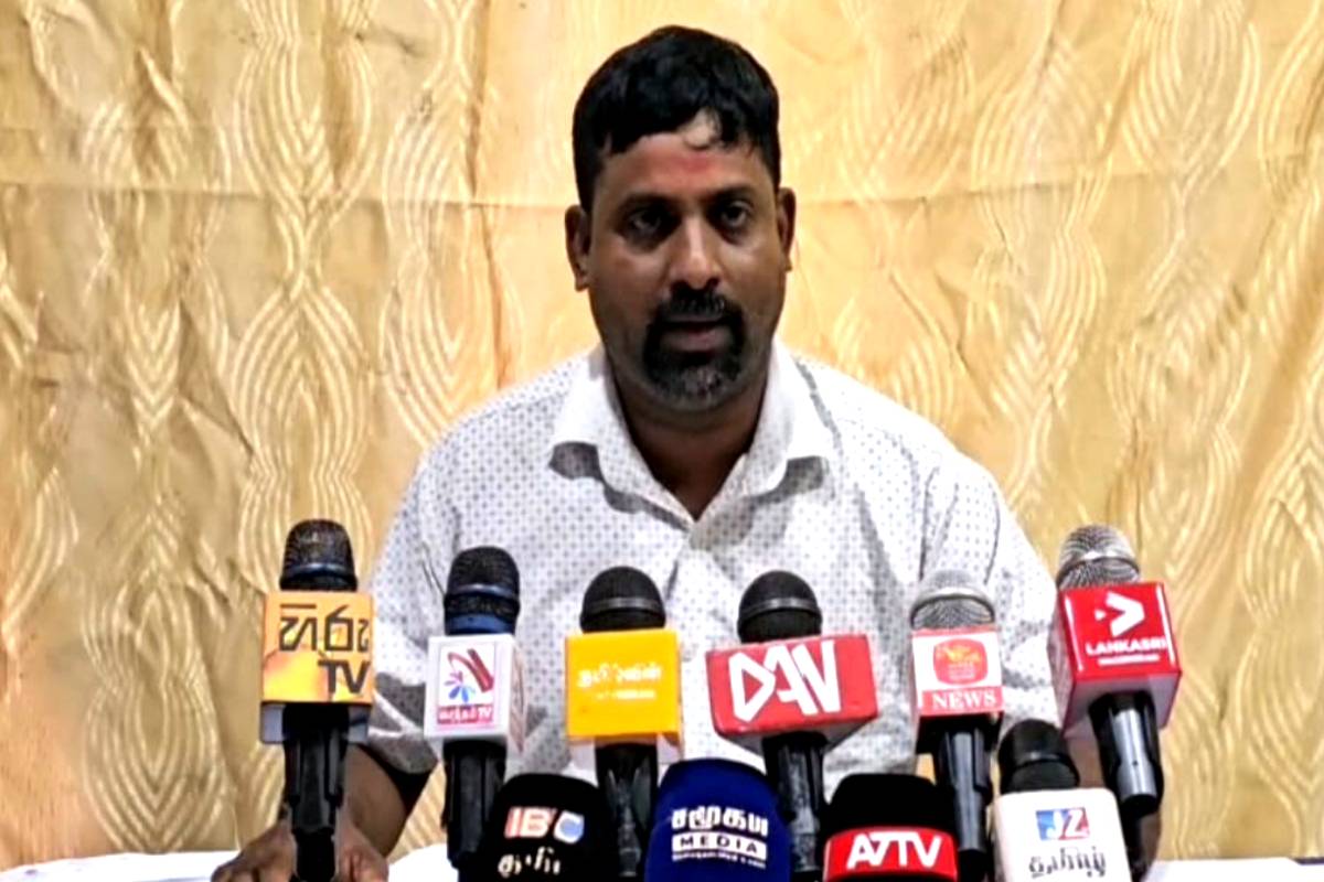 பாடசாலை கட்டுமான மோசடியில் முரண்பட்ட ஆதாரங்கள் - பழைய மாணவர் குற்றச்சாட்டு | Conflicting Evidence In School Construction Scam பாடசாலை கட்டுமான மோசடியில் முரண்பட்ட ஆதாரங்கள் - பழைய மாணவர் குற்றச்சாட்டு | Conflicting Evidence In School Construction Scam