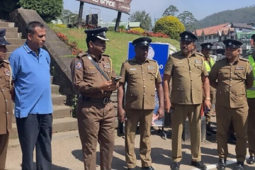 නුවරඑළියෙන් එන සංචාරකයින්ට සහ වාහන හිමියන්ට දැනුවත් කිරීමක්